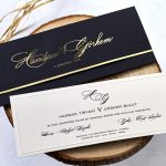 Siyah Zarf ve Altın Yaldızlı Davetiye